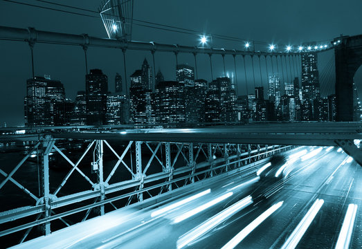 Fototapeta Car traffic on Brooklyn Bridge in New York - USA