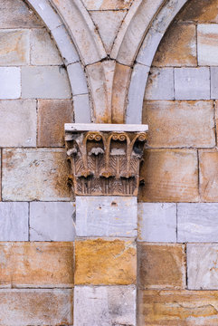 Lesena, pilastro capitello corinzio