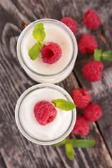 yogurt and raspberry