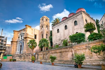 Raamstickers San Cataldo en Martorana-kerk, Palermo. Sicilië. © Aleksandar Todorovic