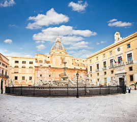 Fototapeta na wymiar Fontana Pretoria on Piazza Pretoria in Palermo, Sicily.