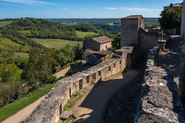 Fototapeta na wymiar Remparts de Puycelsi