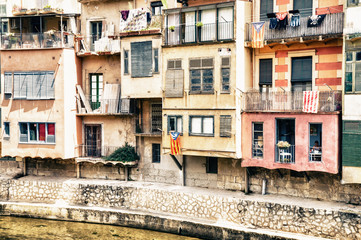 Fototapeta na wymiar View of the city of Girona