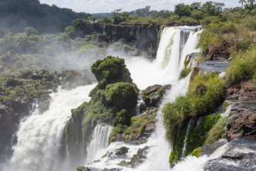 Fototapeta na wymiar Iguazu Wasserfälle - Argentinien