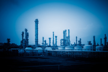 Obraz na płótnie Canvas chemical plant