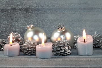 Kerzen, weihnachtlich