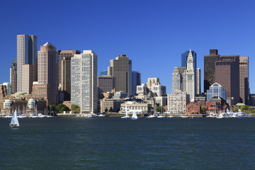 Fototapeta na wymiar Boston skyline and Inner Harbor, USA