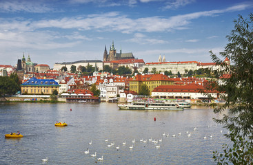 Obraz premium View of Prague, Vltava river, St. Vitus cathedral