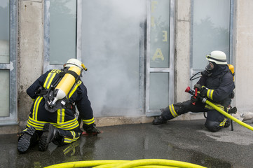 Feuerwehreinsatz - Rauchentwicklung in Gebäude