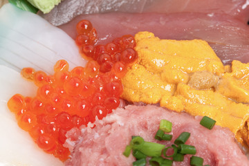 海鮮丼　