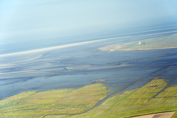 Luftbild vom Schleswig-Holsteinischen Wattenmeer bei Westerhever