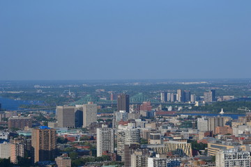 Fototapeta na wymiar Vue du Mont Royal - Montréal