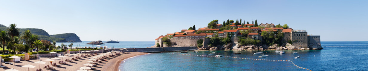 Fototapeta na wymiar Famous Sveti stefan island in Montenegro, modern luxury resort.