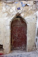 Fototapeta na wymiar Ancienne porte en bois, Maroc