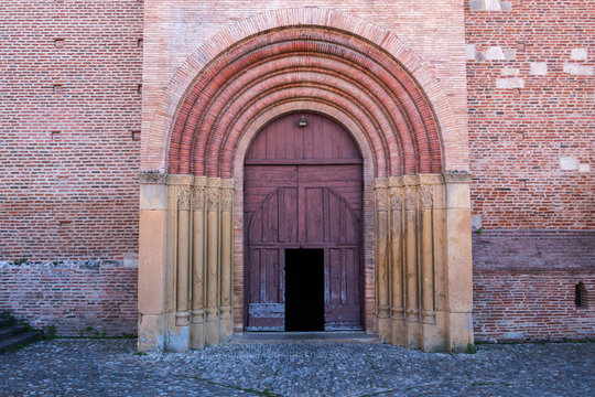 Porte entr&eacute;e Abbaye Saint-Michel
