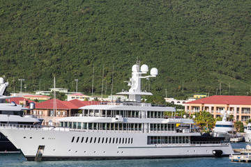 Fototapeta premium Huge White Luxury Yacht
