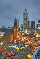 Fototapeta na wymiar Weihnachten an der Hauptwache in Frankfurt