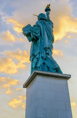 Obraz premium Statue of Liberty Paris