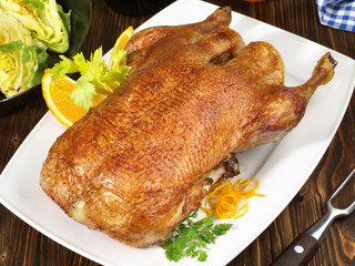 Knusprige Ente mit Spitzkohl