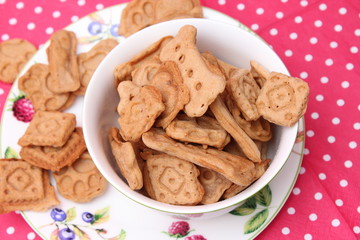 Hundekekse mit Thunfisch