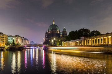 Fototapeta premium Katedra Berlińska nocą