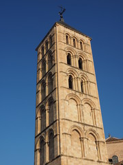 Fototapeta na wymiar Iglesia de San Esteban en Segovia