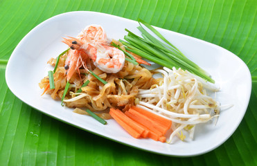Pad thai