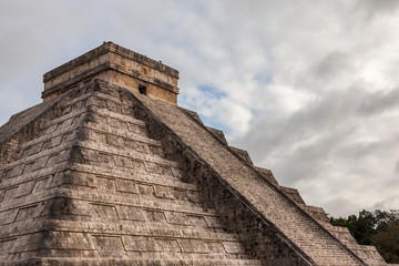 Fototapeta na wymiar Close up Chichen Itza, Mayan Pyramid, Yucatan, Mexico