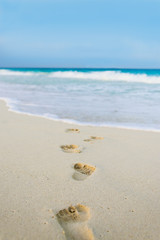 Orme sulla spiaggia