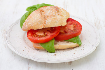 sandwich with tomato and basil
