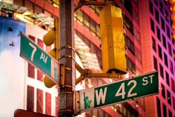  The intersection of 42nd Street and 7th Avenue at Times Square, © Allen.G