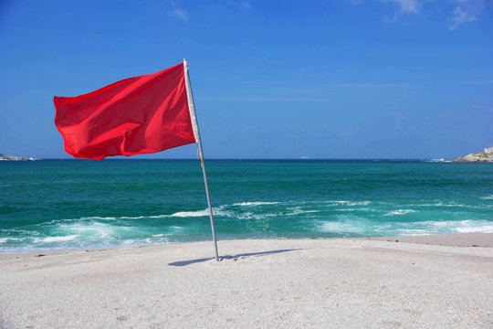 bandiera rossa, divieto balneazione, balneazione, mare, oceano