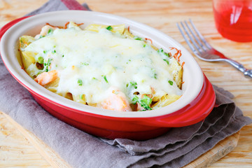 casserole with salmon and pasta