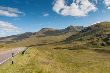 Fototapeta na wymiar Road through the Highlands