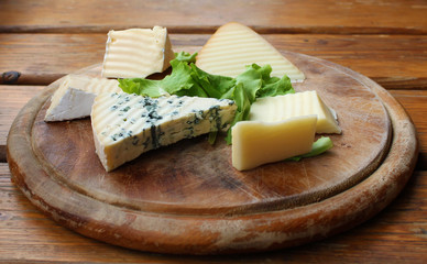Cheese Rustic Setting