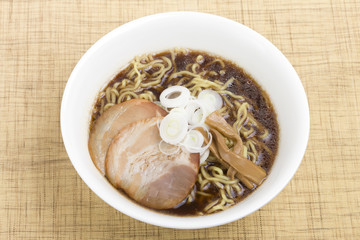 しょうゆラーメン