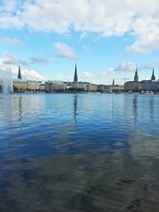 Fototapeta na wymiar Alster Lake in Hamburg, Germany