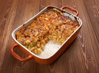  Elbow macaroni bake with zucchini