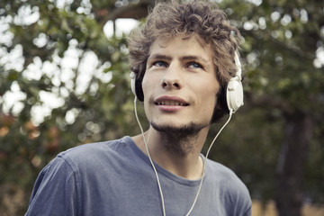 listen to music