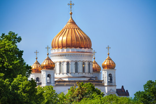 Cathedral of Christ the Savior golden domes