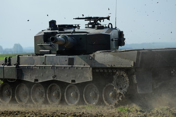 Tank - Leopard - obrazy, fototapety, plakaty