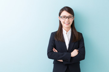 笑顔の女性　ビジネス