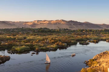 Deurstickers Egypte Leven op de rivier de Nijl, Aswan, Egypte