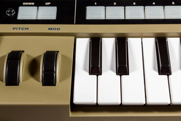 Naklejka premium Keys piano synthesizer