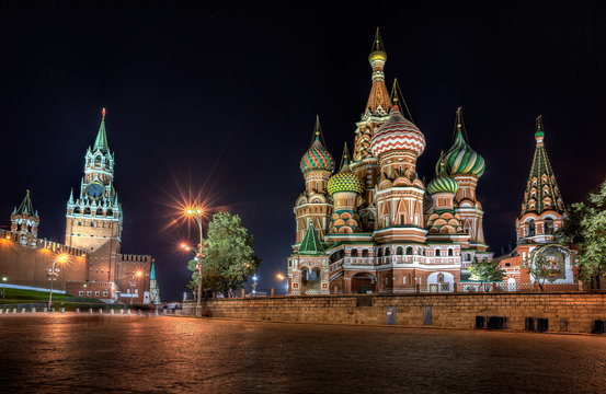 Собор Василия Блаженного на Красной площади в Москве