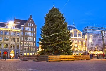Zelfklevend Fotobehang Damsquare in Amsterdam at christmas in the Netherlands © Nataraj