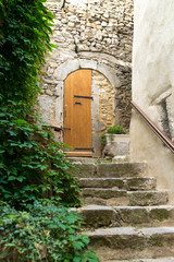 Fototapeta na wymiar village in provence
