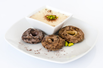 Vanilla pudding whith italian cookies glassed