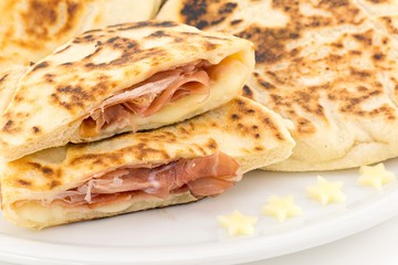 bread in pan with ham