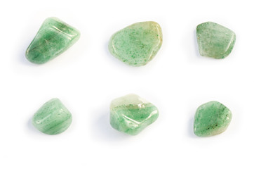 Sechs Edelsteine poliert grün Fluorit Heilstein